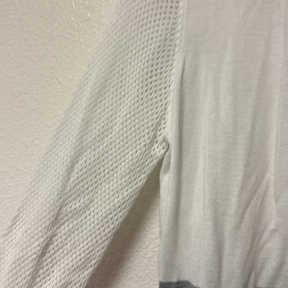 Bellini white and Gary colorblock cardigan size large - Picture 3 of 5